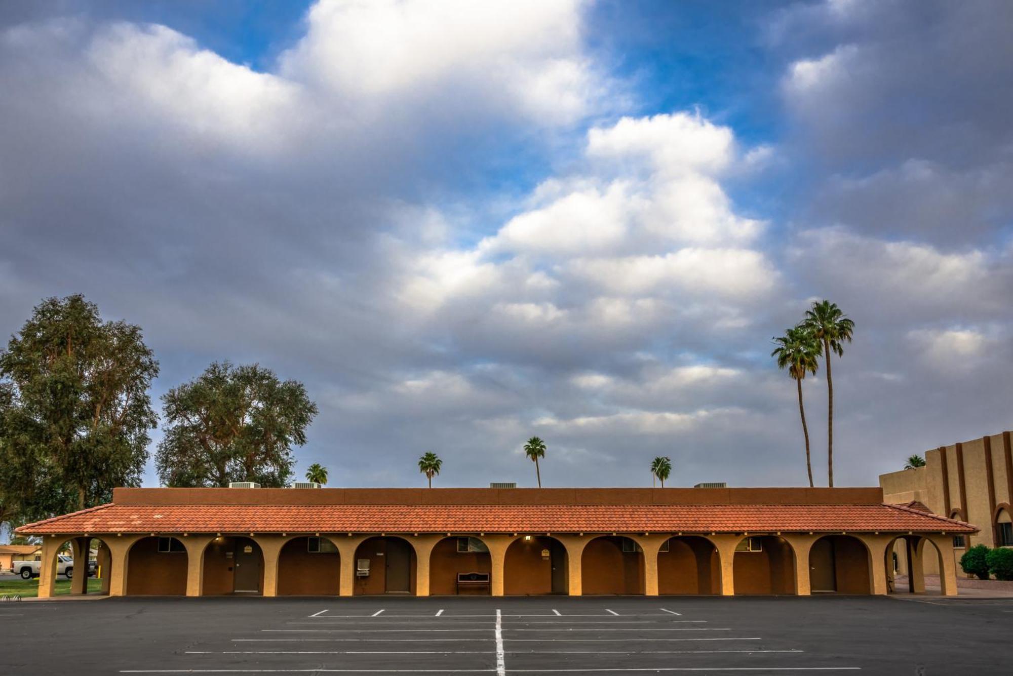 Sunland Village Mesa Exterior photo